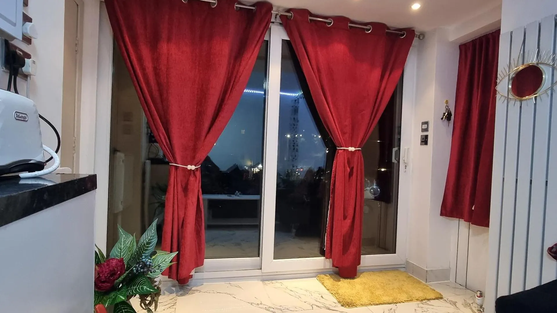 Entire-2 Bedroom Apartment With Driveway,1Free Parking Nottingham Velká Británie